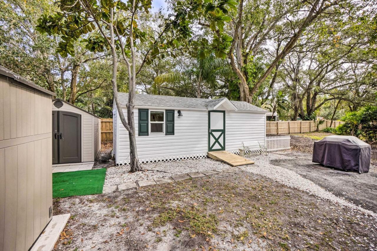 Tropical Palm Harbor Studio Walk To Gulf! Eksteriør billede